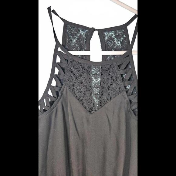 Doe & Rae Black Lace Back Romper Size XS - Picture 2 of 9
